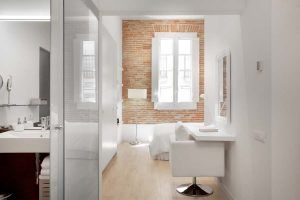 Reforma integral vivienda urbana calle Pi. Patio Interior. Barcelona